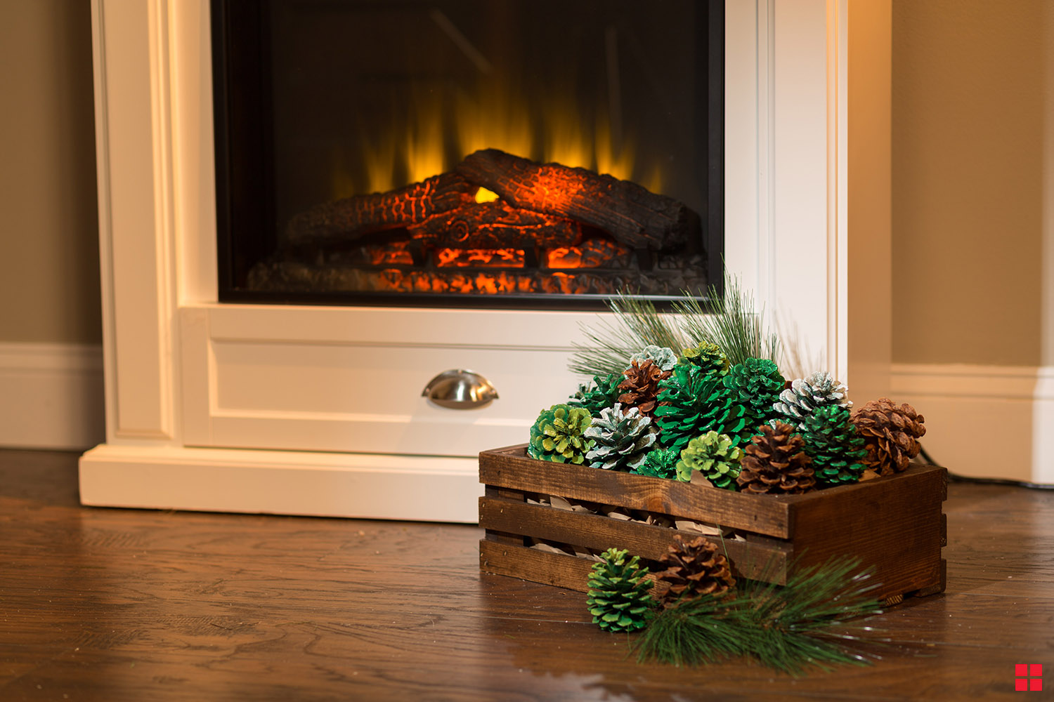 Easy Spray Painted DIY Glittery Pine Cones